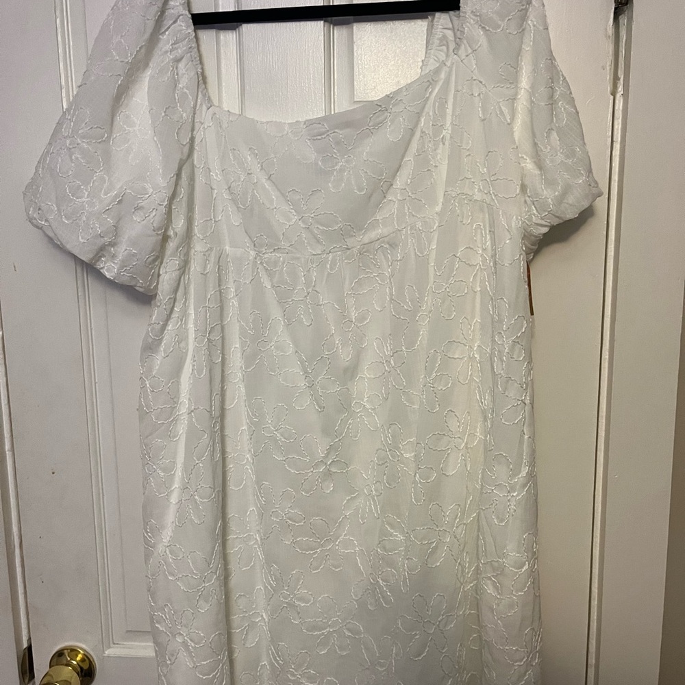 White Floral Eyelet Puff Sleeve Dress